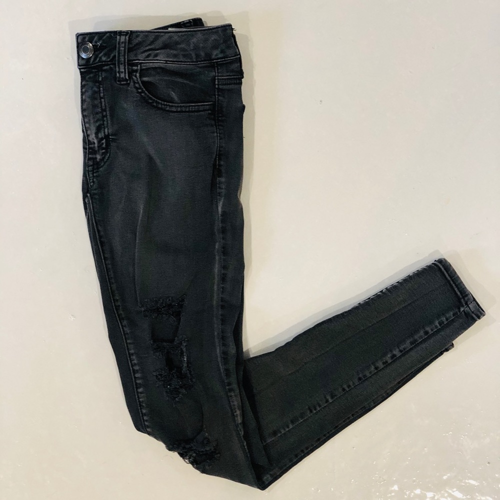AE Distressed Ripped Skinny Jeans